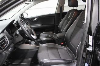 Kia Rio  picture 11
