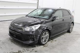 krockskadad bil auto Kia Rio  2022/5