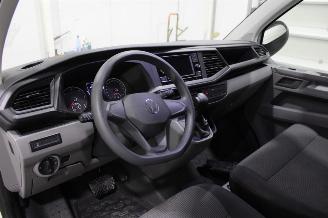 Volkswagen Transporter T6 picture 8