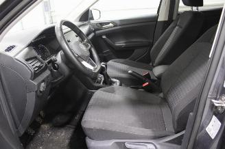 Volkswagen T-Cross  picture 11