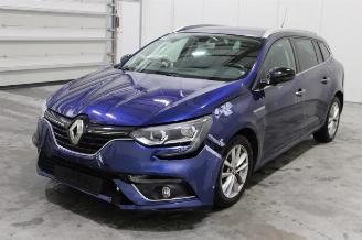 krockskadad bil auto Renault Mégane Megane 2018/2