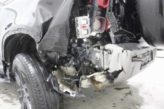 Land Rover Defender  picture 6