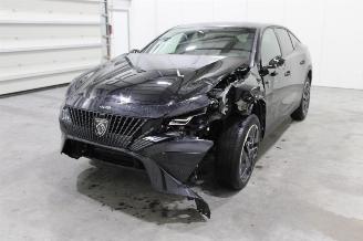 damaged passenger cars Peugeot 408  2025/4