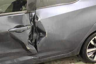 Nissan Micra  picture 7