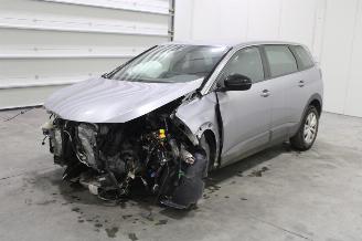 Sloopauto Peugeot 5008  2024/8