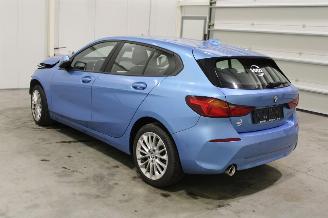 BMW 1-serie 118 picture 4