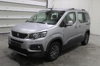 Schadeauto Peugeot Rifter  2018/8