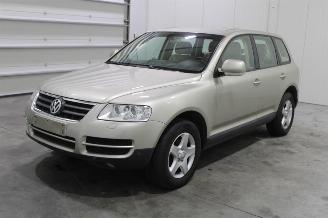 Schadeauto Volkswagen Touareg  2004/8