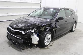 Schadeauto Skoda Octavia  2021/2