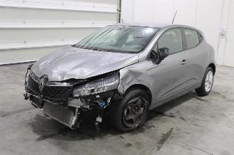 Schadeauto Renault Clio  2025/6