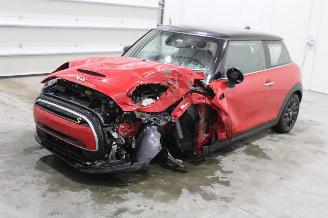 Schadeauto Mini Cooper SE 2023/11