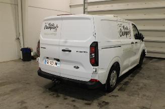 Ford Transit  picture 3