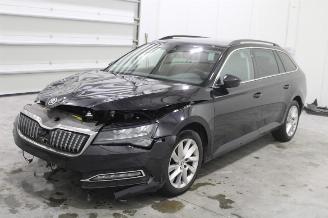 Schadeauto Skoda Superb  2020/12
