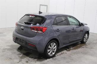 Kia Rio  picture 3