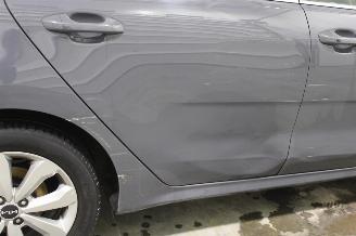 Kia Rio  picture 8