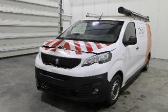 skadebil auto Peugeot Expert  2024/1