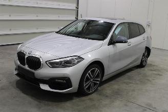 Auto da rottamare BMW 1-serie 118 2020/6