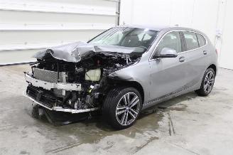 Sloopauto BMW 1-serie 118 2023/12