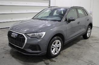 uszkodzony samochody osobowe Audi Q3  2020/7
