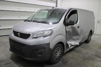 Vaurioauto  passenger cars Peugeot Expert  2020/10