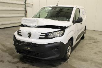 Vaurioauto  passenger cars Peugeot Partner  2024/10