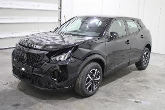 krockskadad bil auto Peugeot 2008  2026/6