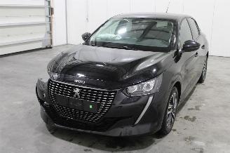 uszkodzony samochody osobowe Peugeot 208  2023/3