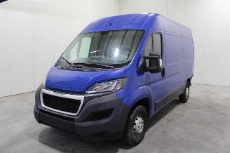 damaged passenger cars Peugeot Boxer  2019/8