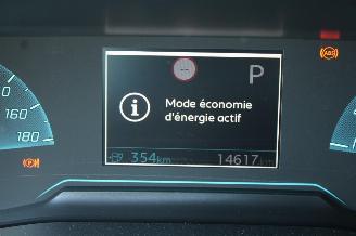 Peugeot e-208  picture 13
