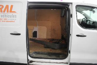 Opel Vivaro  picture 21