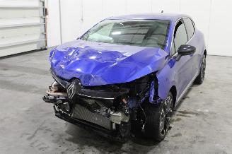 Coche siniestrado Renault Clio  2025/12