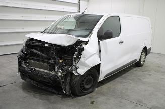 Vaurioauto  passenger cars Toyota ProAce  2025/6