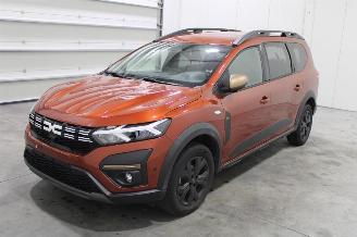Schadeauto Dacia Jogger  2025/3