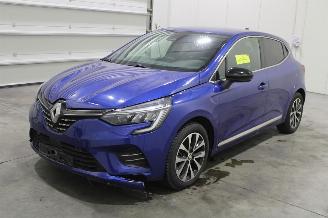 Coche accidentado Renault Clio  2023/4