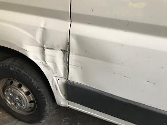 Citroën Jumper (U9) Van 2013 2.2 HDi 110 Euro 5 Bestel  Diesel 2.198cc 81kW (110pk) FWD picture 4