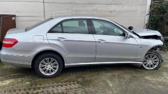 Mercedes E-klasse E (W212), Sedan, 2009 / 2016 E-200 CDI 16V BlueEfficiency,BlueTEC picture 3
