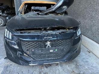 Auto da rottamare Peugeot 208 208 II (UB/UH/UP), Hatchback 5-drs, 2019 1.5 BlueHDi 100 2023/4