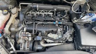 Volvo V-40 V40 (MV), Hatchback 5-drs, 2012 / 2019 2.0 D2 16V picture 19