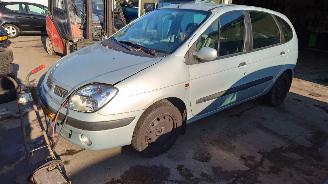 Auto da rottamare Renault Mégane Scénic 2000 1.6 16v K4M Zilver MV632 onderdelen 2000/6