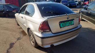 BMW 3-serie E46 316 ti N42B18A Zilver 354 onderdelen picture 3