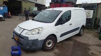 Sloopauto Peugeot Partner 2012 1.6 HDI 9HN Wit EWP onderdelen 2012/2