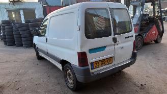 Citroën Berlingo 2005 1.9D WJY Wit  Onderdelen picture 3