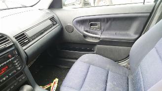 BMW 3-serie 1998 E36 318i 184E2 Groen 275 onderdelen picture 20