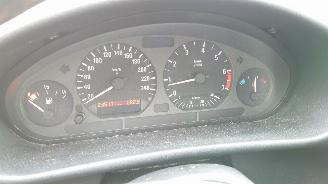 BMW 3-serie 1998 E36 318i 184E2 Groen 275 onderdelen picture 18