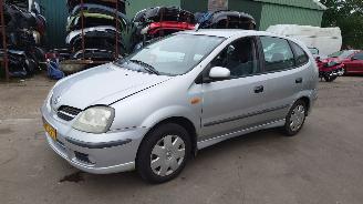 Sloopauto Nissan Almera-tino 2003 1.8 16v QG18 Zilver KL0 onderdelen 2003/6