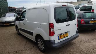 Citroën Berlingo 2010 1.6 HDI 9HT Wit EWP onderdelen picture 3