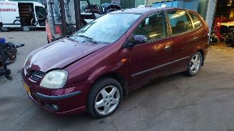 Sloopauto Nissan Almera-tino 2005 1.8 16v QG18DE rood onderdelen 2005/3