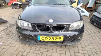 BMW 1-serie 2004 116i E87 N45B16A Zwart 668 onderdelen picture 11