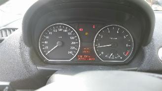 BMW 1-serie 2004 116i E87 N45B16A Zwart 668 onderdelen picture 19