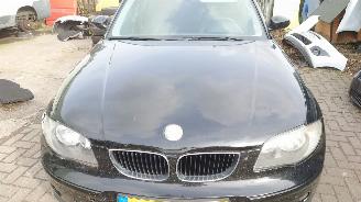 BMW 1-serie 2004 116i E87 N45B16A Zwart 668 onderdelen picture 13